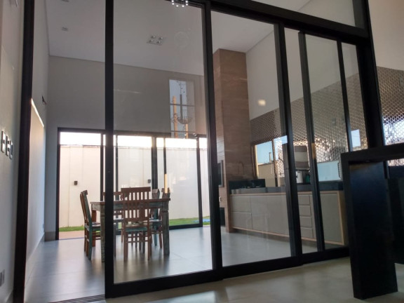 Imagem Casa com 3 Quartos à Venda, 193 m² em Estiva - Taubaté Imagem Casa com 3 Quartos à Venda, 193 m² em Estiva - Taubaté
