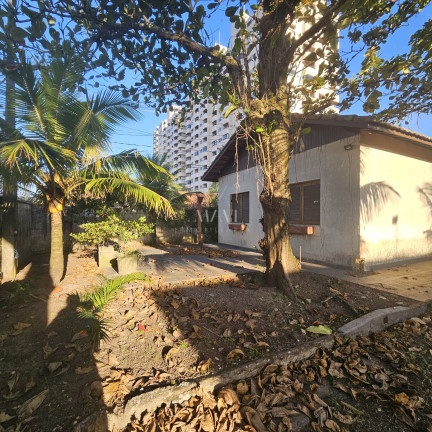 Imagem Casa com 5 Quartos à Venda, 450 m² em Maracanã - Praia Grande Imagem Casa com 5 Quartos à Venda, 450 m² em Maracanã - Praia Grande