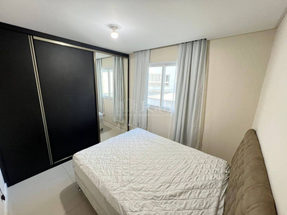 Imagem Apartamento com 3 Quartos para Alugar, 180 m² em Balneário Camboriú