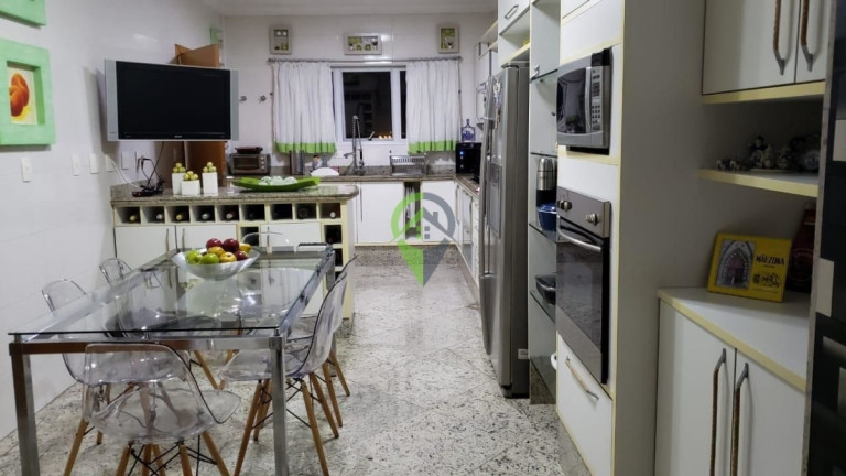 Imagem Apartamento com 4 Quartos para Alugar, 235 m² em Aparecida - Santos