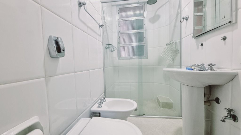 Imagem Apartamento com 3 Quartos à Venda, 200 m² em Pitangueiras - Guarujá