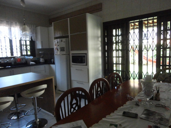 Imagem Casa com 3 Quartos à Venda, 260 m² em America - Joinville