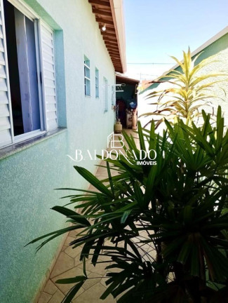Imagem Casa com 2 Quartos à Venda, 72 m² em Centro - Extrema Imagem Casa com 2 Quartos à Venda, 72 m² em Centro - Extrema