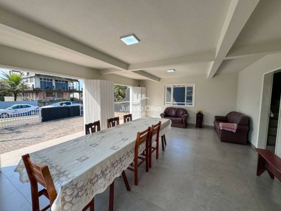 Imagem Sobrado com 5 Quartos à Venda, 211 m² em Barra Do Sai - Itapoá