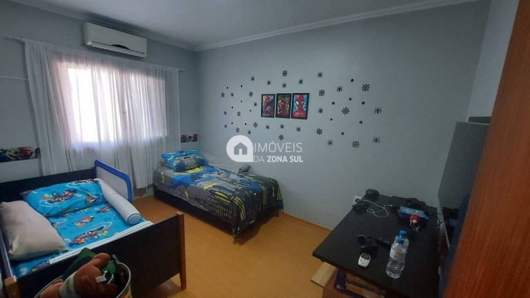 Imagem Casa com 3 Quartos à Venda, 160 m² Imagem Casa com 3 Quartos à Venda, 160 m²