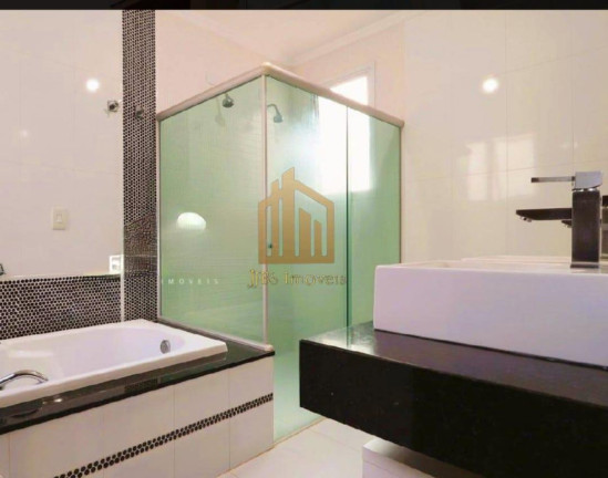 Imagem Casa com 3 Quartos à Venda, 210 m² em Campo Comprido - Curitiba