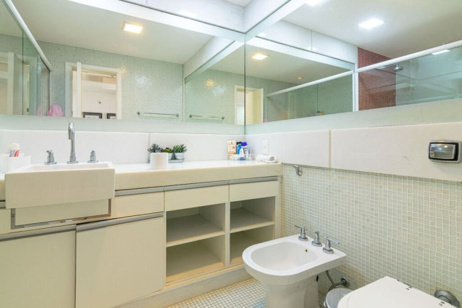 Imagem Apartamento com 3 Quartos à Venda, 304 m² em Barra Da Tijuca - Rio De Janeiro Imagem Apartamento com 3 Quartos à Venda, 304 m² em Barra Da Tijuca - Rio De Janeiro