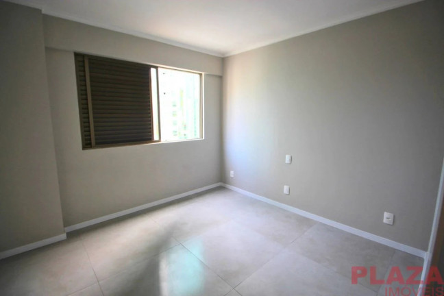 Imagem Apartamento com 3 Quartos à Venda, 185 m² em Centro - Balneário Camboriú Imagem Apartamento com 3 Quartos à Venda, 185 m² em Centro - Balneário Camboriú
