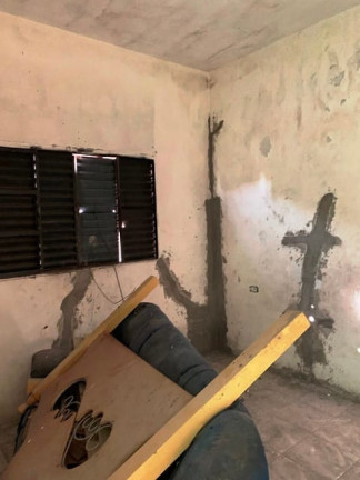 Imagem Casa com 2 Quartos à Venda, 70 m² em Laerte Assunção - Pindamonhangaba Imagem Casa com 2 Quartos à Venda, 70 m² em Laerte Assunção - Pindamonhangaba