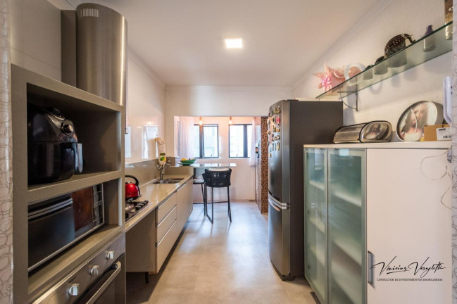 Imagem Apartamento com 3 Quartos para Temporada, 130 m² em Centro - Balneário Camboriú Imagem Apartamento com 3 Quartos para Temporada, 130 m² em Centro - Balneário Camboriú