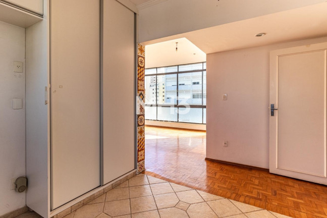 Imagem Imóvel com 4 Quartos à Venda, 127 m² em Cambuí - Campinas Imagem Imóvel com 4 Quartos à Venda, 127 m² em Cambuí - Campinas