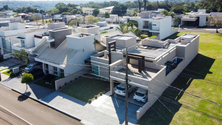 Imagem Imóvel com 3 Quartos à Venda, 420 m² em Condominio Don Olívio Imagem Imóvel com 3 Quartos à Venda, 420 m² em Condominio Don Olívio