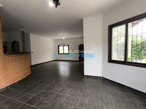 Imagem Casa com 3 Quartos à Venda, 166 m² em Flórida - Praia Grande Imagem Casa com 3 Quartos à Venda, 166 m² em Flórida - Praia Grande