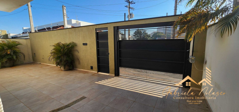 Imagem Casa com 4 Quartos à Venda, 276 m² em Centro - Mogi Mirim Imagem Casa com 4 Quartos à Venda, 276 m² em Centro - Mogi Mirim