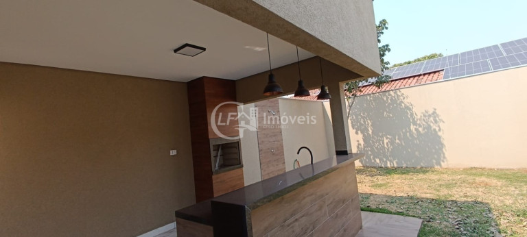 Imagem Casa com 3 Quartos à Venda, 240 m² em Santo Antônio - Campo Grande Imagem Casa com 3 Quartos à Venda, 240 m² em Santo Antônio - Campo Grande