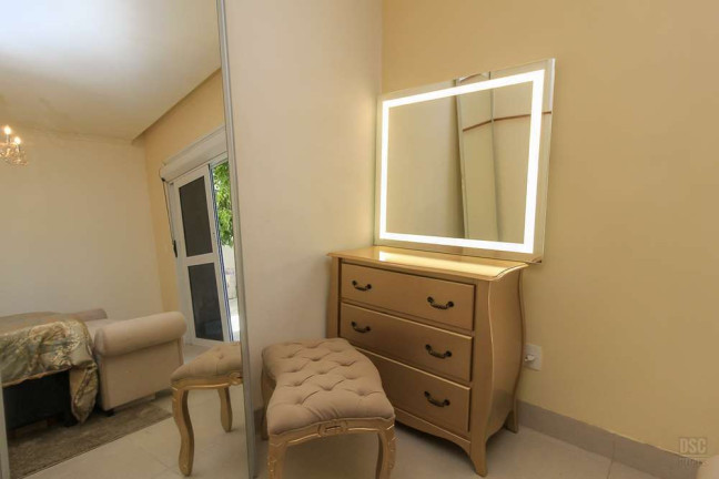 Imagem Apartamento com 2 Quartos à Venda, 246 m² em São João - Porto Alegre Imagem Apartamento com 2 Quartos à Venda, 246 m² em São João - Porto Alegre