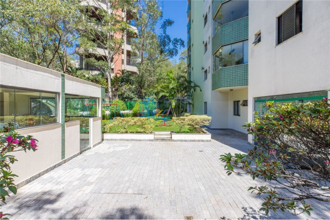 Imagem Imóvel com 3 Quartos à Venda, em Vila Andrade - São Paulo Imagem Imóvel com 3 Quartos à Venda, em Vila Andrade - São Paulo