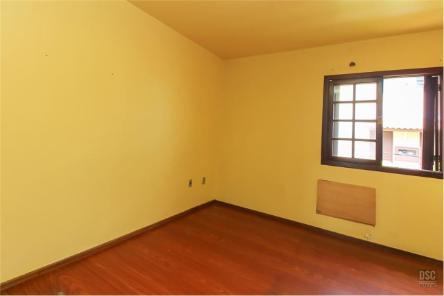 Imagem Casa com 2 Quartos à Venda, em Vila Nova - Porto Alegre Imagem Casa com 2 Quartos à Venda, em Vila Nova - Porto Alegre