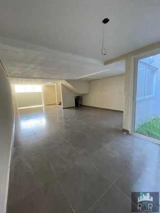 Imagem Sobrado com 3 Quartos à Venda, 181 m² em Caxias Do Sul Imagem Sobrado com 3 Quartos à Venda, 181 m² em Caxias Do Sul