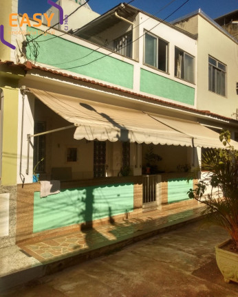 Imagem Imóvel com 4 Quartos à Venda, em Del Castilho - Rio De Janeiro Imagem Imóvel com 4 Quartos à Venda, em Del Castilho - Rio De Janeiro