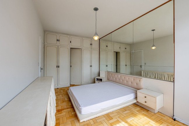 Imagem Apartamento com 2 Quartos à Venda, 100 m² em Moinhos De Vento - Porto Alegre Imagem Apartamento com 2 Quartos à Venda, 100 m² em Moinhos De Vento - Porto Alegre