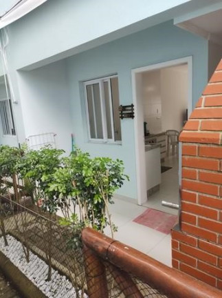 Imagem Casa com 2 Quartos à Venda, 101 m² em Massaguaçu - Caraguatatuba Imagem Casa com 2 Quartos à Venda, 101 m² em Massaguaçu - Caraguatatuba