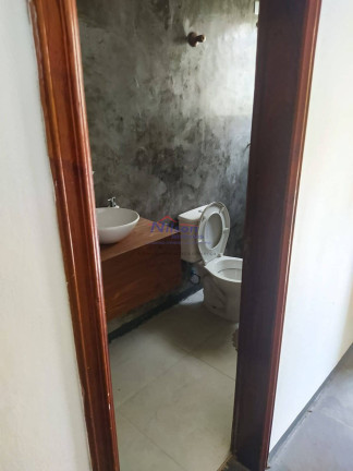 Imagem Sobrado com 5 Quartos para Alugar, 250 m² em Vila Galvão - Guarulhos