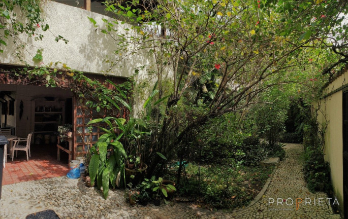 Imagem Casa com 7 Quartos à Venda, 600 m² em Itanhangá - Rio De Janeiro Imagem Casa com 7 Quartos à Venda, 600 m² em Itanhangá - Rio De Janeiro