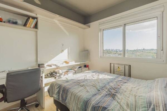 Imagem Apartamento com 3 Quartos à Venda, 81 m² em Porto Alegre Imagem Apartamento com 3 Quartos à Venda, 81 m² em Porto Alegre
