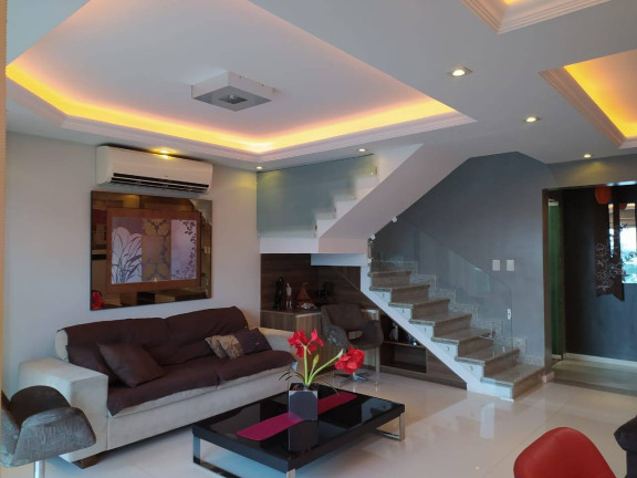 Imagem Casa com 4 Quartos à Venda, 330 m² em Vale Dos Cristais - Macaé Imagem Casa com 4 Quartos à Venda, 330 m² em Vale Dos Cristais - Macaé