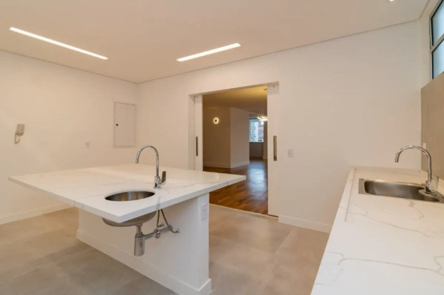 Imagem Imóvel com 3 Quartos à Venda, 270 m² em Higienópolis - São Paulo Imagem Imóvel com 3 Quartos à Venda, 270 m² em Higienópolis - São Paulo