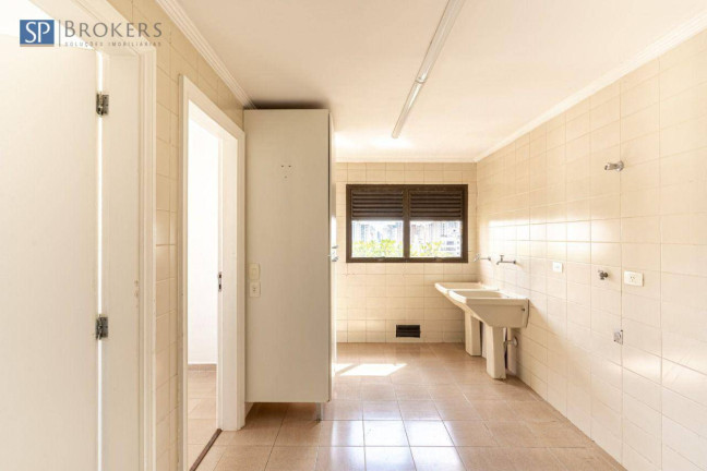 Imagem Imóvel com 5 Quartos à Venda, 592 m² em Vila Andrade - São Paulo Imagem Imóvel com 5 Quartos à Venda, 592 m² em Vila Andrade - São Paulo