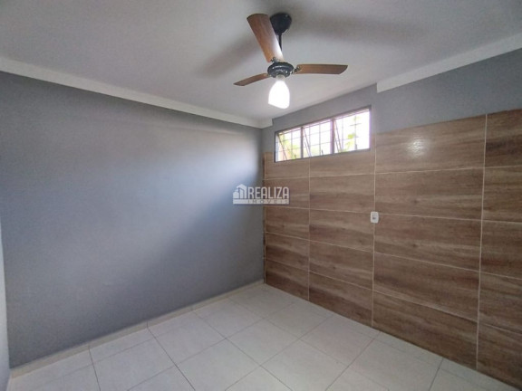 Imagem Casa com 2 Quartos para Alugar, 150 m² em Conjunto Alfredo Freire - Uberaba Imagem Casa com 2 Quartos para Alugar, 150 m² em Conjunto Alfredo Freire - Uberaba