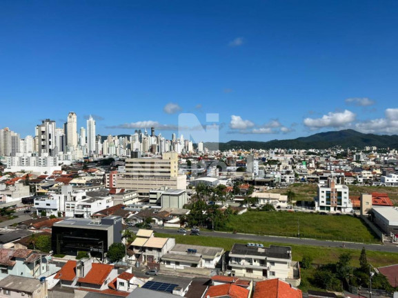 Imagem Apartamento com 1 Quarto à Venda, 68 m² em Centro - Balneario Camboriu