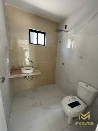 Imagem Casa com 4 Quartos à Venda, 300 m² em Cidade Alpha - Eusébio Imagem Casa com 4 Quartos à Venda, 300 m² em Cidade Alpha - Eusébio