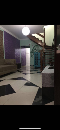 Casa com 3 Quartos à Venda, 350 m² em Taboão - Diadema