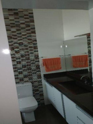 Imagem Casa com 3 Quartos à Venda, 300 m² em Centro - Pouso Alegre Imagem Casa com 3 Quartos à Venda, 300 m² em Centro - Pouso Alegre
