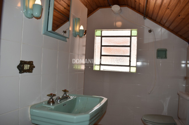 Imagem Casa com 4 Quartos à Venda, 130 m² em Região Da Abernéssia - Campos Do Jordão Imagem Casa com 4 Quartos à Venda, 130 m² em Região Da Abernéssia - Campos Do Jordão