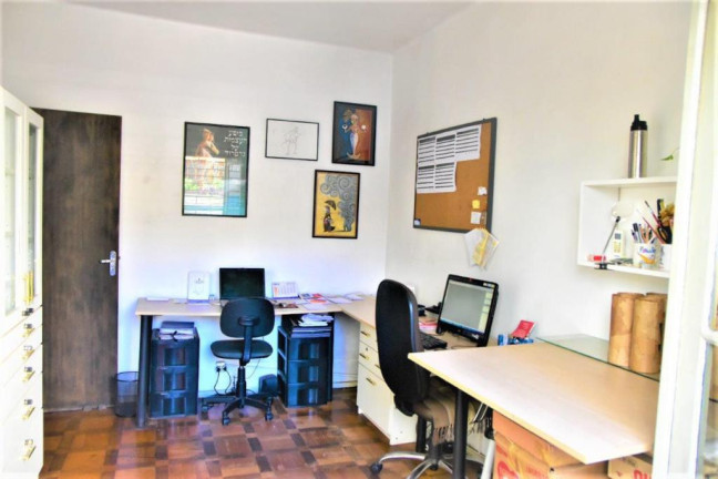 Imagem Casa com 3 Quartos à Venda, 160 m² em Centro Historico - Porto Alegre Imagem Casa com 3 Quartos à Venda, 160 m² em Centro Historico - Porto Alegre