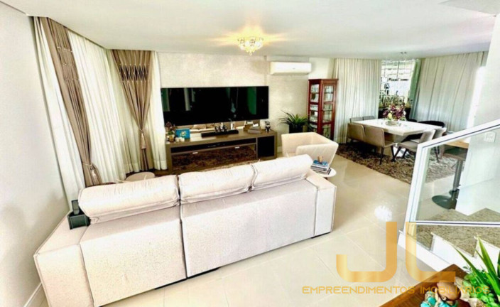 Imagem Casa com 3 Quartos para Alugar, 215 m² em Velha - Blumenau Imagem Casa com 3 Quartos para Alugar, 215 m² em Velha - Blumenau