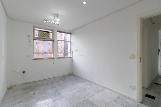 Sala Comercial à Venda, 74 m² em Bela Vista - São Paulo