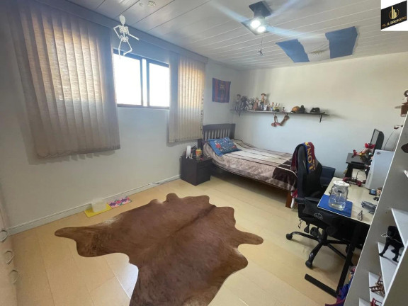Imagem Sobrado com 3 Quartos à Venda, 267 m² em Guabirotuba - Curitiba Imagem Sobrado com 3 Quartos à Venda, 267 m² em Guabirotuba - Curitiba
