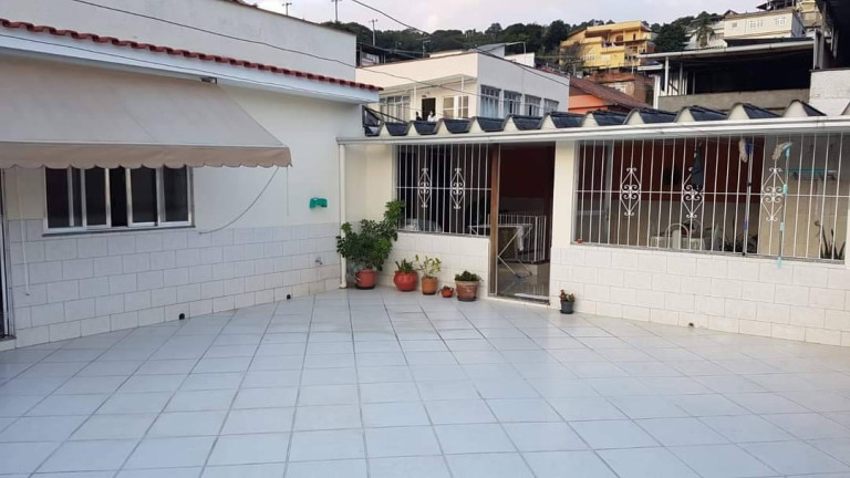 Imagem Casa com 3 Quartos à Venda, em Bela Vista - Nova Friburgo Imagem Casa com 3 Quartos à Venda, em Bela Vista - Nova Friburgo