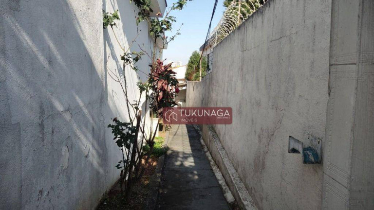 Imagem Casa com 6 Quartos à Venda, 230 m² em Vila Rosália - Guarulhos Imagem Casa com 6 Quartos à Venda, 230 m² em Vila Rosália - Guarulhos
