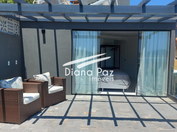 Imagem Casa com 3 Quartos à Venda, 285 m² em Ferradurinha - Búzios Imagem Casa com 3 Quartos à Venda, 285 m² em Ferradurinha - Búzios