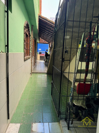 Imagem Casa com 5 Quartos à Venda, 280 m² em Santa Mônica - Vila Velha Imagem Casa com 5 Quartos à Venda, 280 m² em Santa Mônica - Vila Velha