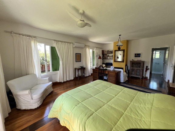 Imagem Casa com 4 Quartos à Venda, 300 m² em São João Do Rio Vermelho - Florianópolis Imagem Casa com 4 Quartos à Venda, 300 m² em São João Do Rio Vermelho - Florianópolis