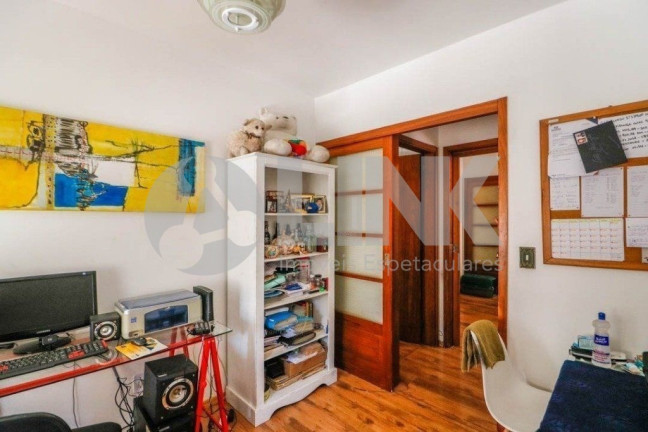 Imagem Apartamento com 3 Quartos à Venda, 63 m² em Petrópolis - Porto Alegre Imagem Apartamento com 3 Quartos à Venda, 63 m² em Petrópolis - Porto Alegre