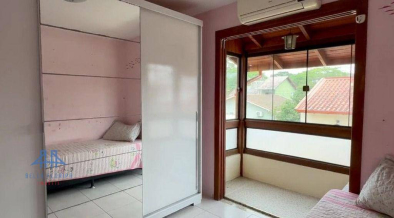 Imagem Casa com 5 Quartos à Venda, 290 m² em Vargem Grande - Florianópolis Imagem Casa com 5 Quartos à Venda, 290 m² em Vargem Grande - Florianópolis