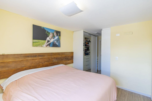 Imagem Sobrado com 3 Quartos à Venda, 190 m² em Santo Inácio - Curitiba Imagem Sobrado com 3 Quartos à Venda, 190 m² em Santo Inácio - Curitiba